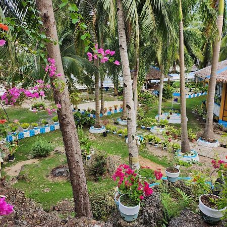 Islanders Paradise Beach Larena Esterno foto