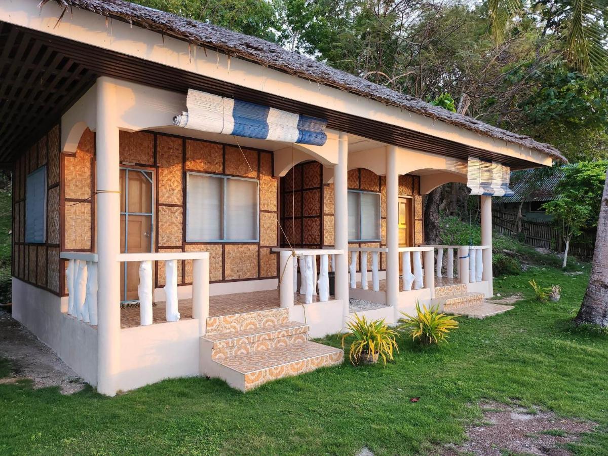 Islanders Paradise Beach Larena Esterno foto